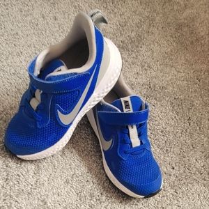 Nike jogger size 13
